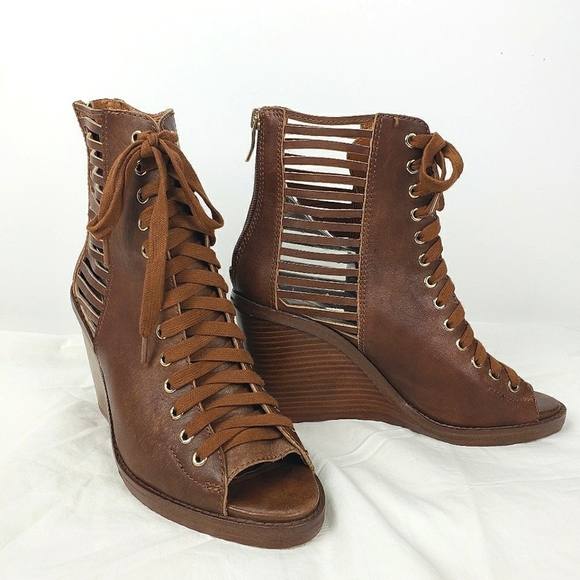 BCBGeneration Toffee Malbon Peep-toe Lace Up Wedge Boots/Booties Size 8.5 - Picture 2 of 11